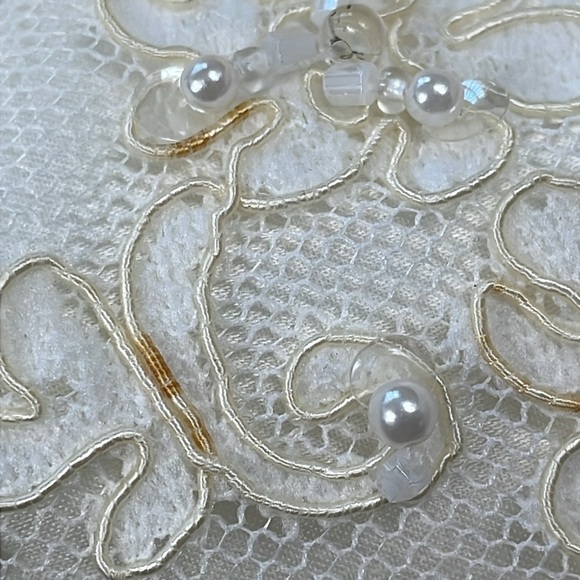 SOLD Davids Bridal Allover Beaded Lace Illusion Halter Neckline Wedding T9512 8 - Picture 16 of 17